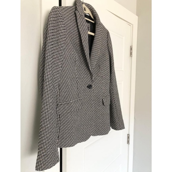 Black and white Tailored Blazer - Picture 8 of 9